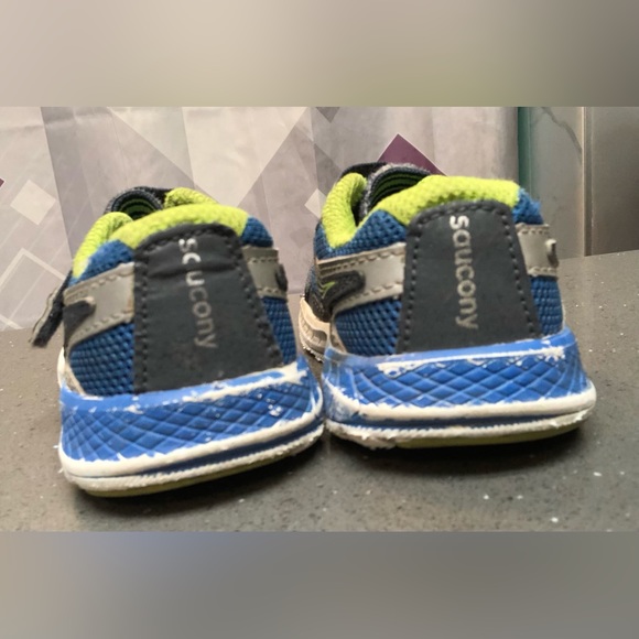 Saucony navy/green boys' sneaker, size 6W (toddler) - Picture 10 of 13